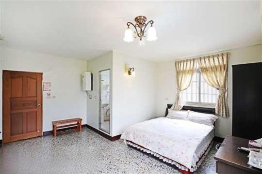 Plum Inn 2 Чичи Экстерьер фото